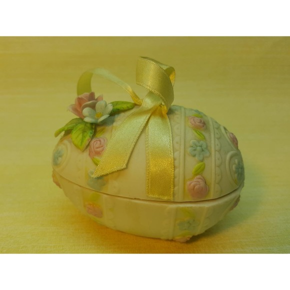 Enesco Easter Egg Trinket dish Ceramic egg shaped BB327 - Picture 2 of 7
